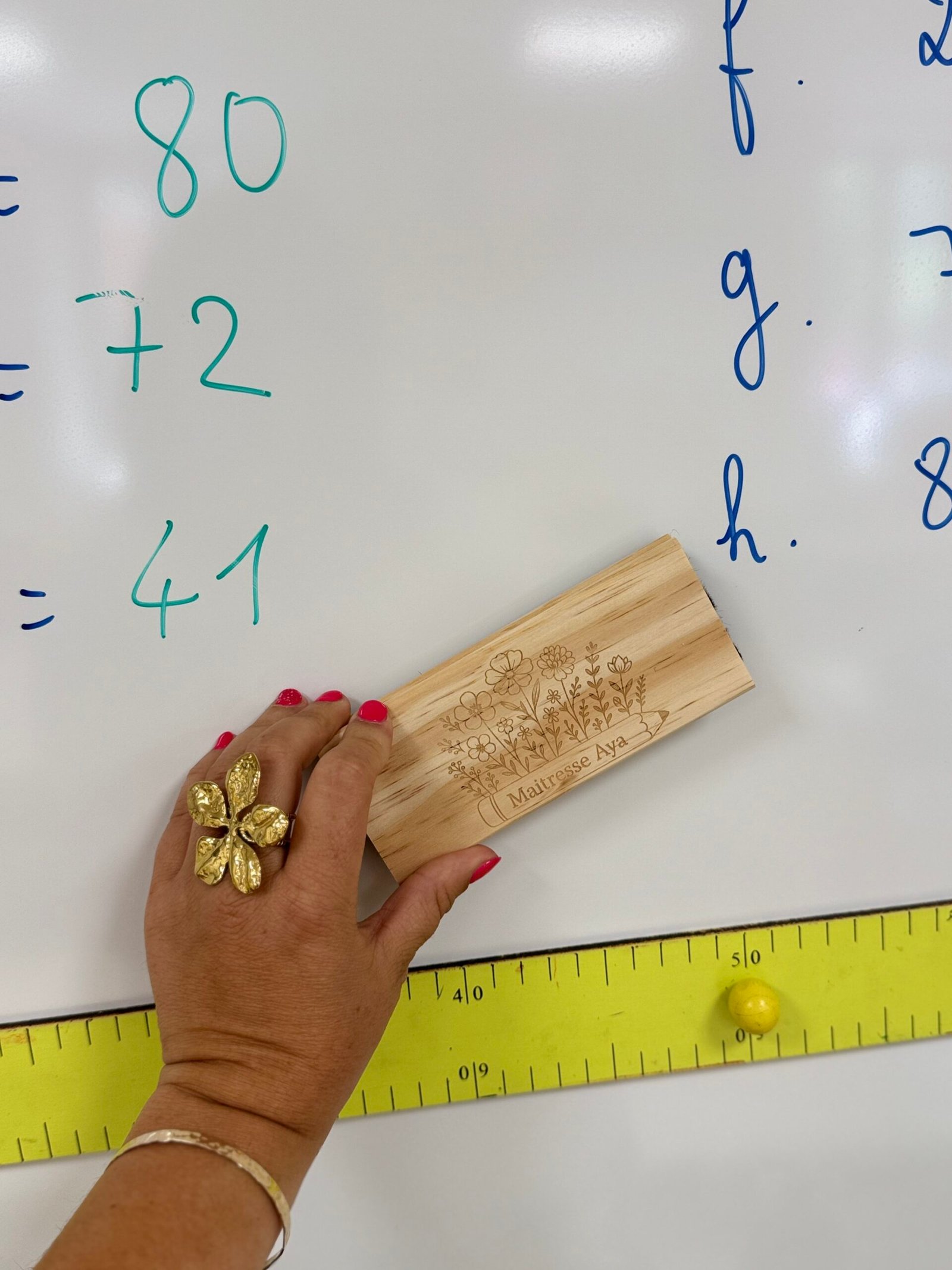 Effaceur tableau blanc et noir gravé