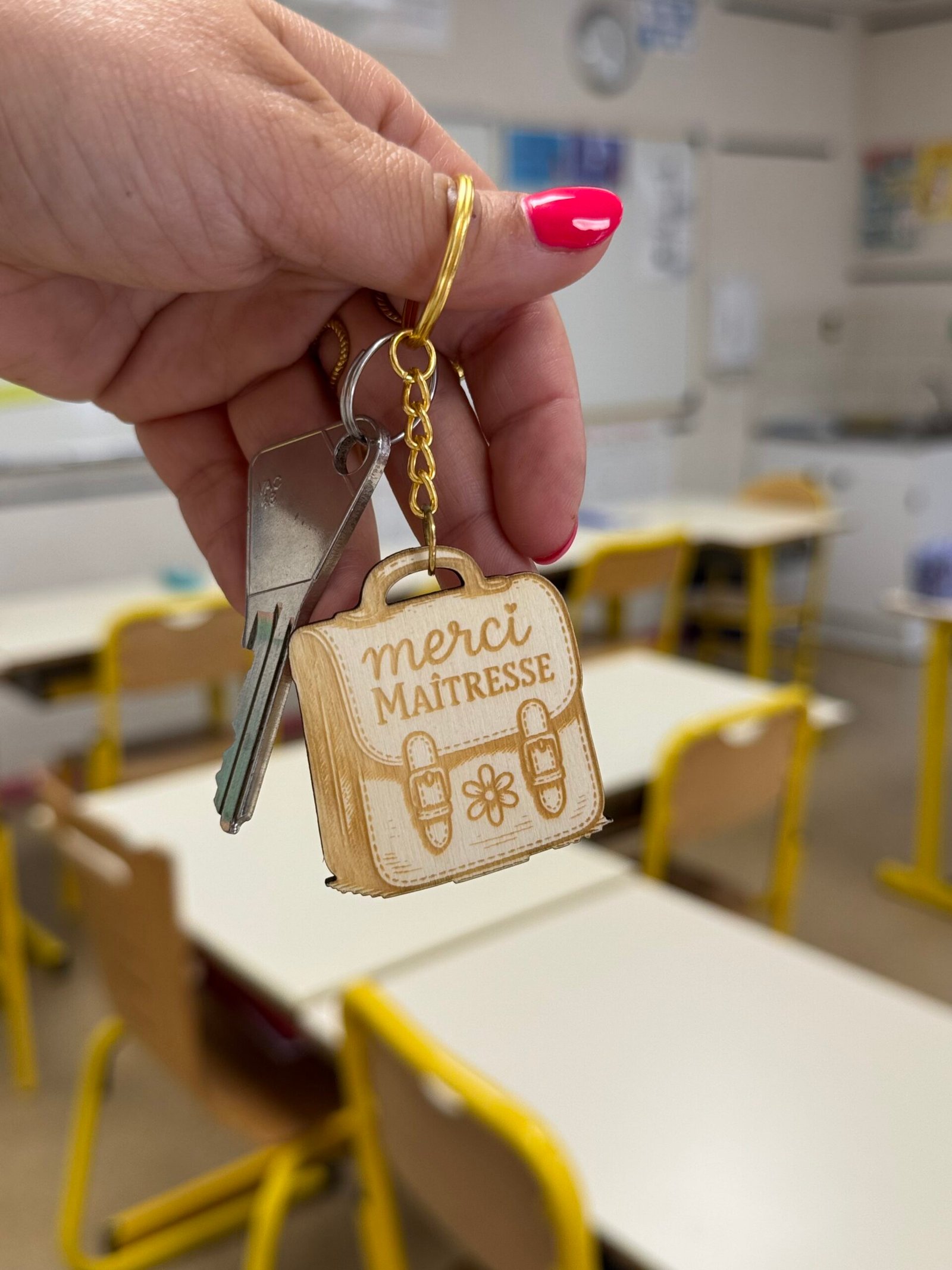 Porte-clés cartable en bois – Un merci à emporter partout